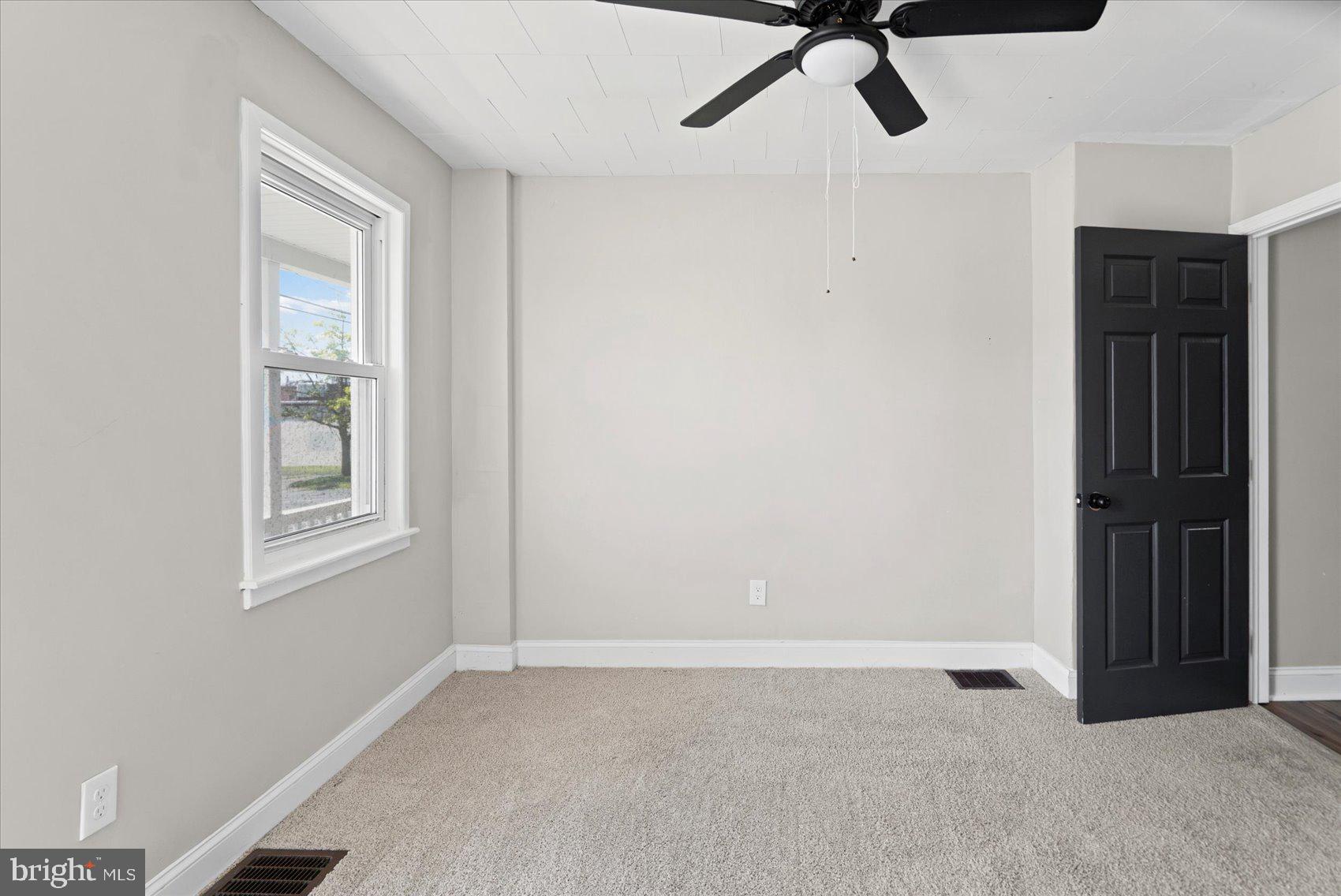 17 Sollers Point Road Dundalk, MD 21222 - Photo 24 of 31