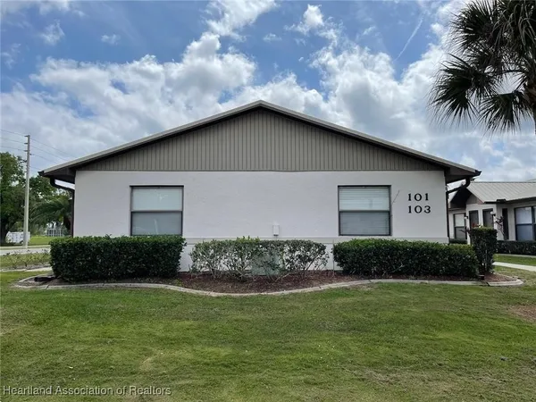 $1,550 | 103 Villaway, Sebring, FL 33876