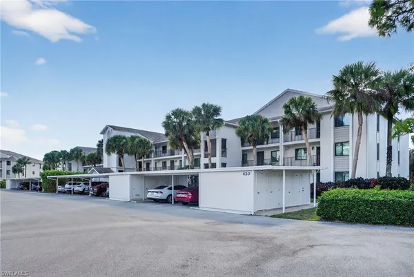 $350,000 | 420 Fox Haven Drive, Unit 3110, Naples, FL 34104