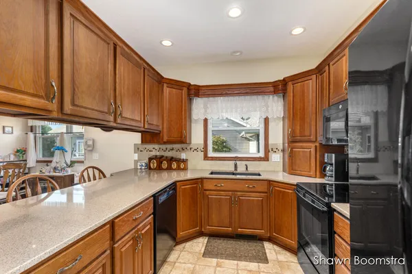 $389,900 | 8105 Amber Crest Drive Southwest, Byron Center, MI 49315