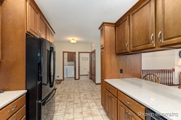 $389,900 | 8105 Amber Crest Drive Southwest, Byron Center, MI 49315