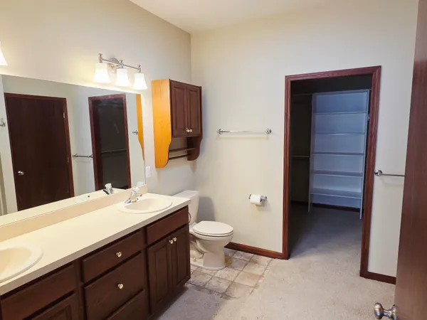 $389,900 | 8105 Amber Crest Drive Southwest, Byron Center, MI 49315