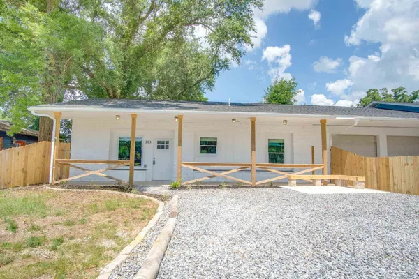 $1,750 | 203 South L Street, Pensacola, FL 32502