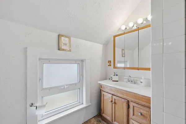 $375,000 | 28 Davis Avenue, Unit 28, Norwood, MA 02062