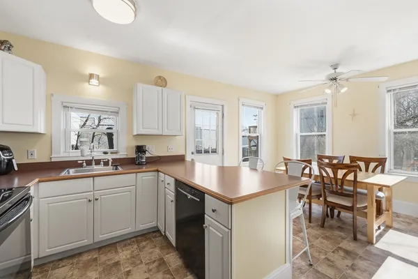 $375,000 | 28 Davis Avenue, Unit 28, Norwood, MA 02062