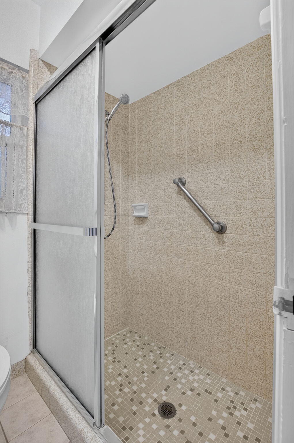 1011 Southwest 7th Street Boca Raton, FL 33486 - Photo 13 of 19 Primary Bathroom