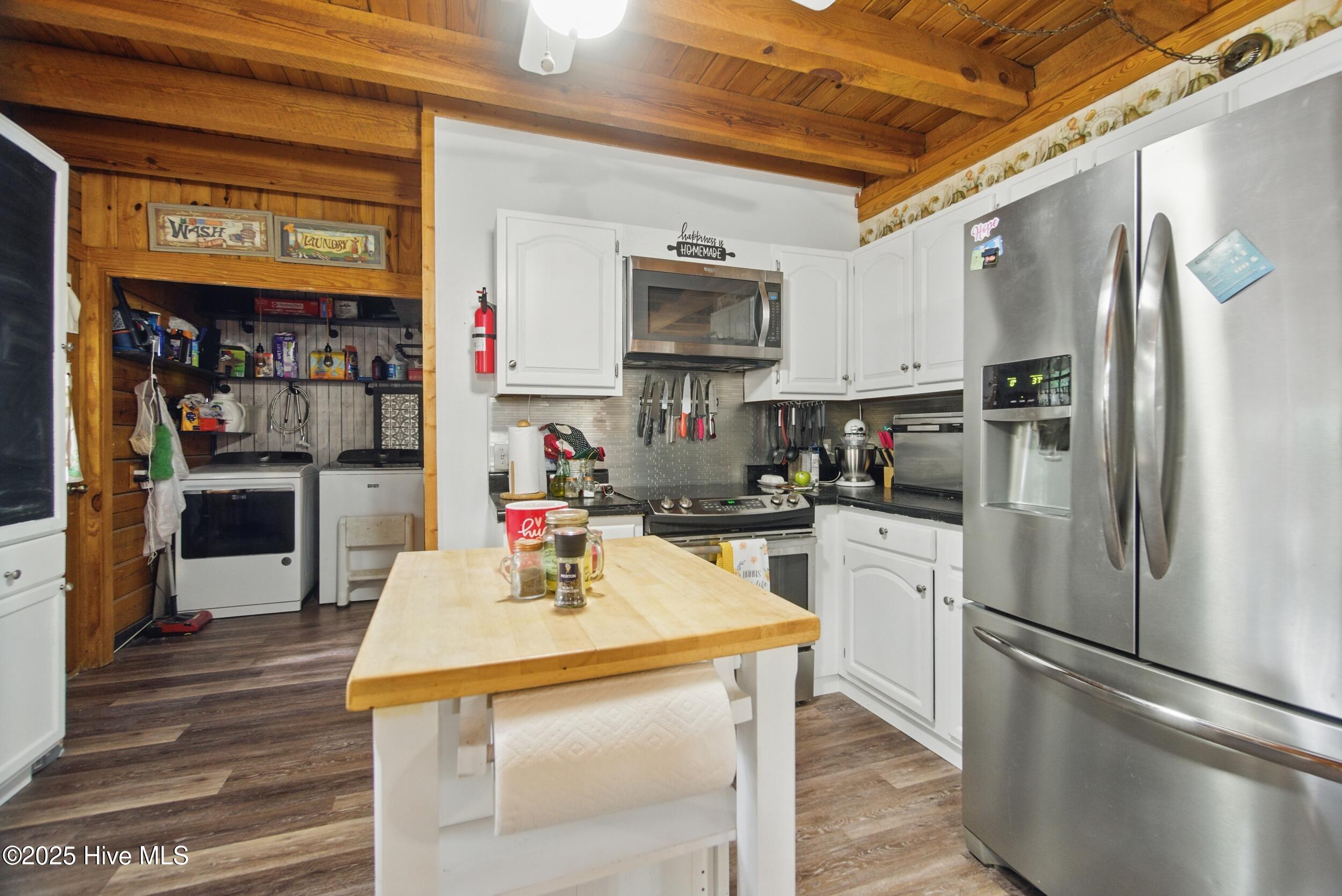 167 Puddin Ridge Road Moyock, NC 27958 - Photo 9 of 29 Kitchen
