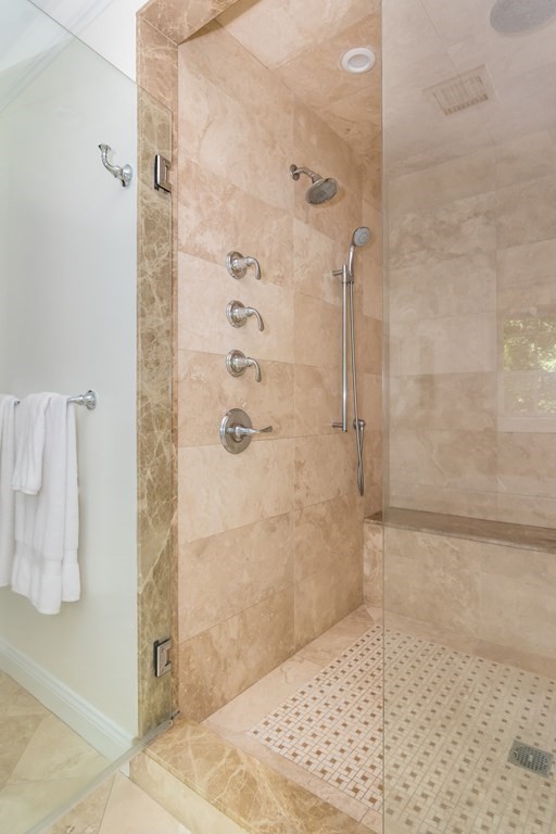 22 Northgate Road Wellesley, MA 02481 - Photo 17 of 33