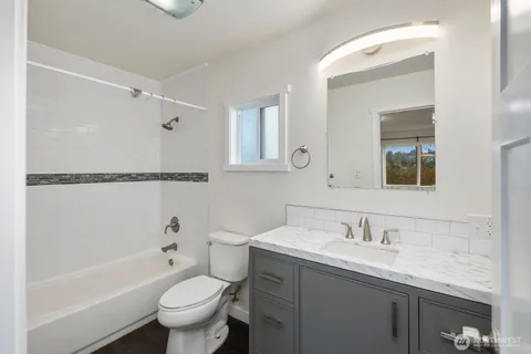 $820,000 | 4028 38th Avenue South, Seattle, WA 98118