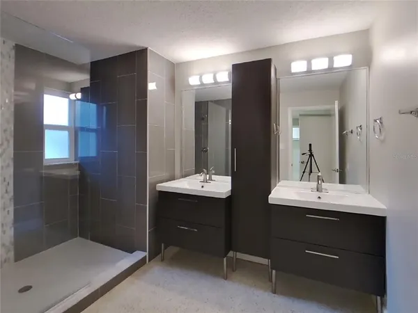 $2,799 | Undisclosed Address, Lakeland, FL 33803