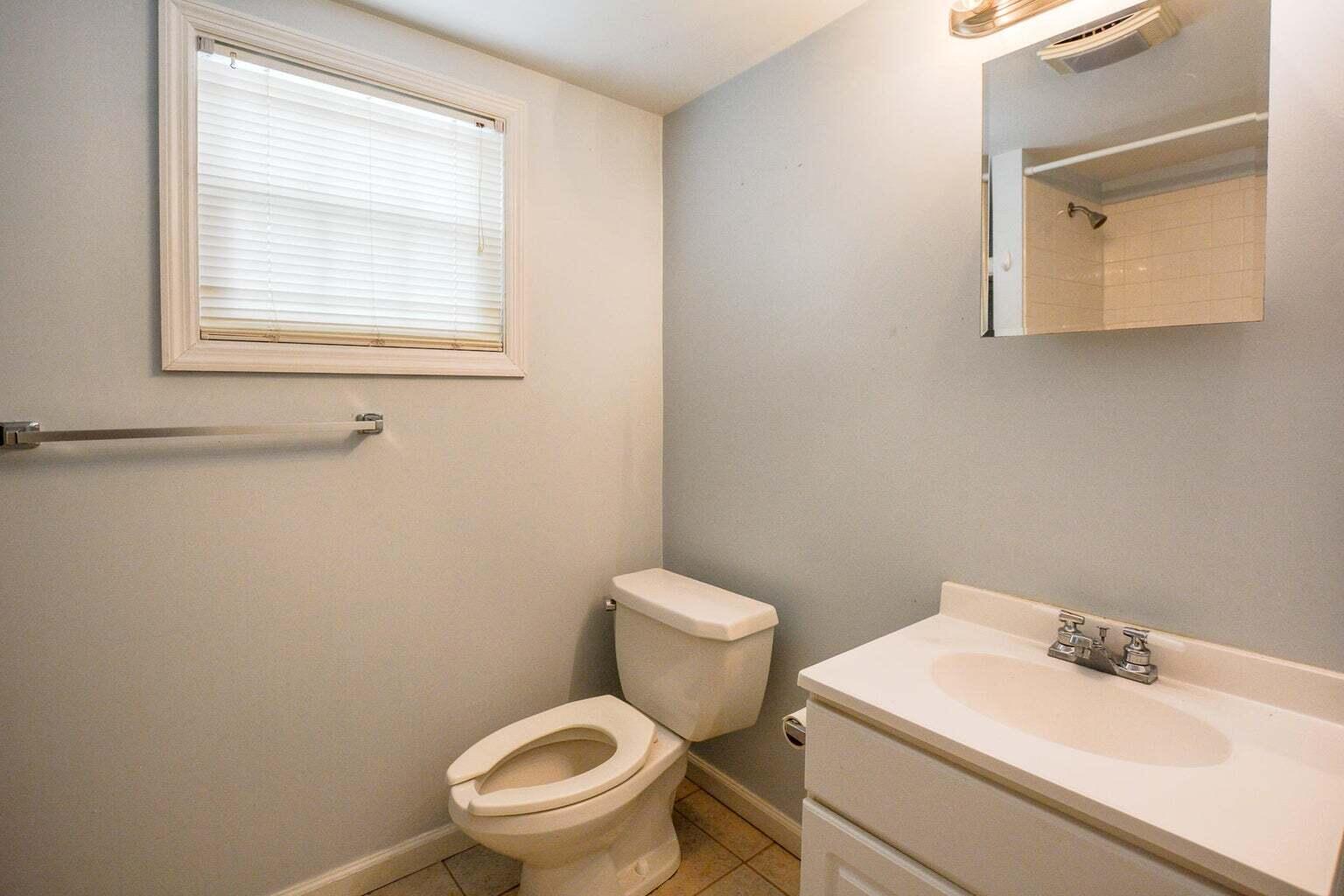 170 Line Street, Unit B Charleston, SC 29403 - Photo 15 of 19 20220210154706324511000000-o