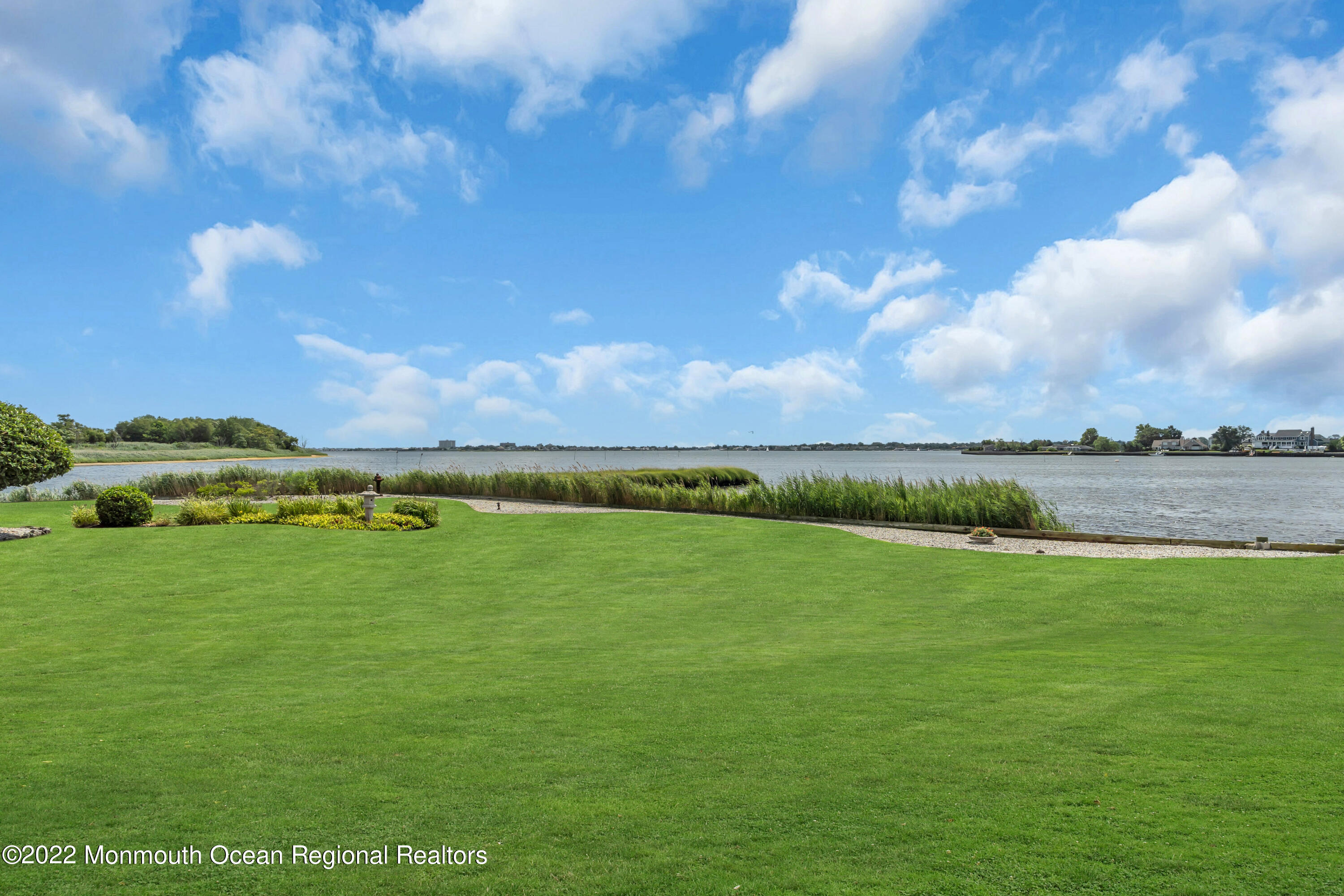 17 Harbor Drive Rumson, NJ 07760 - Photo 20 of 94 087_dsc04268-1