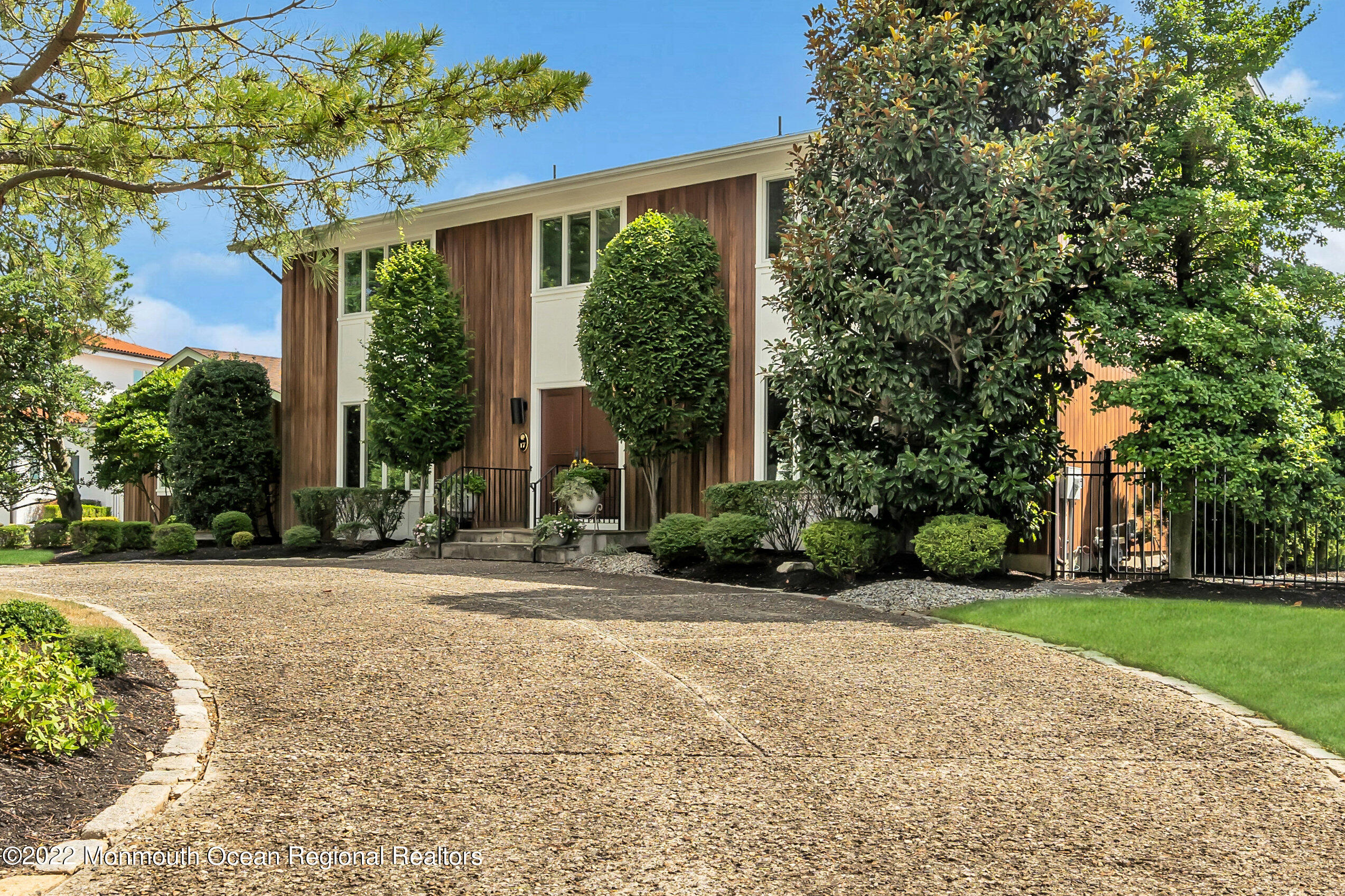 17 Harbor Drive Rumson, NJ 07760 - Photo 24 of 94 001_dsc04183-1b