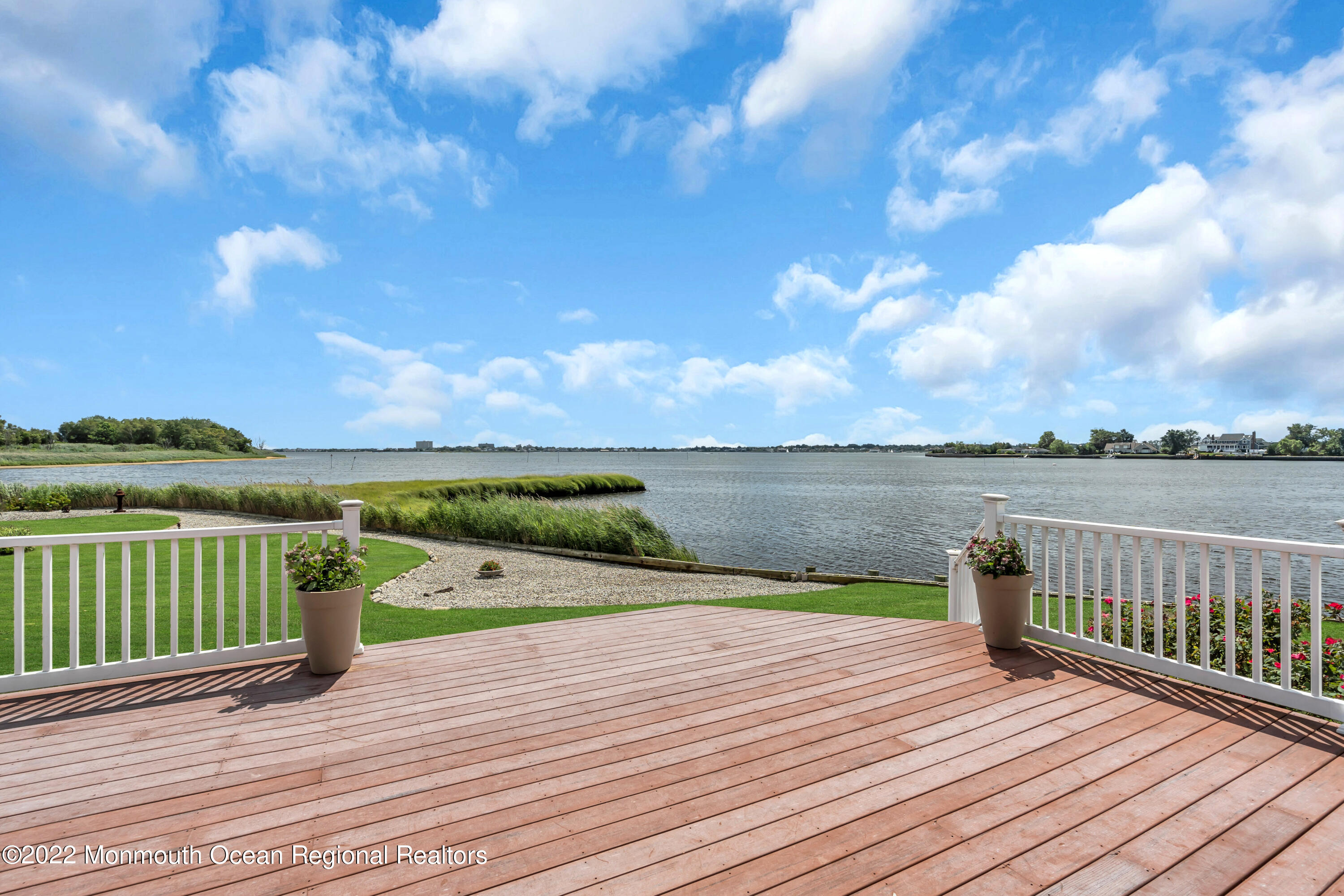 17 Harbor Drive Rumson, NJ 07760 - Photo 3 of 94 091_dsc04288-1