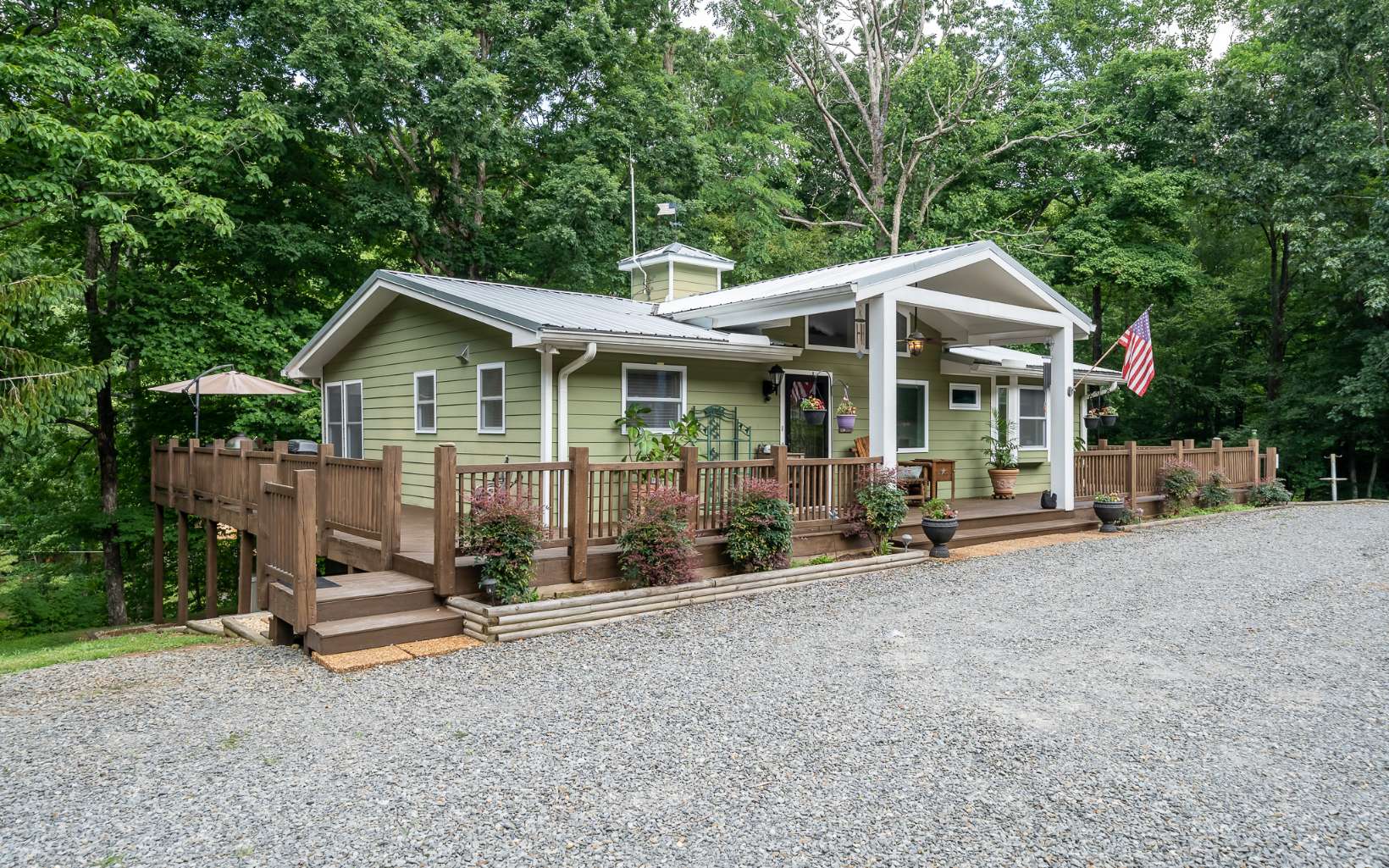 994 Stover Creek Cove Blue Ridge, GA 30513 - Photo 2 of 52 Additional View