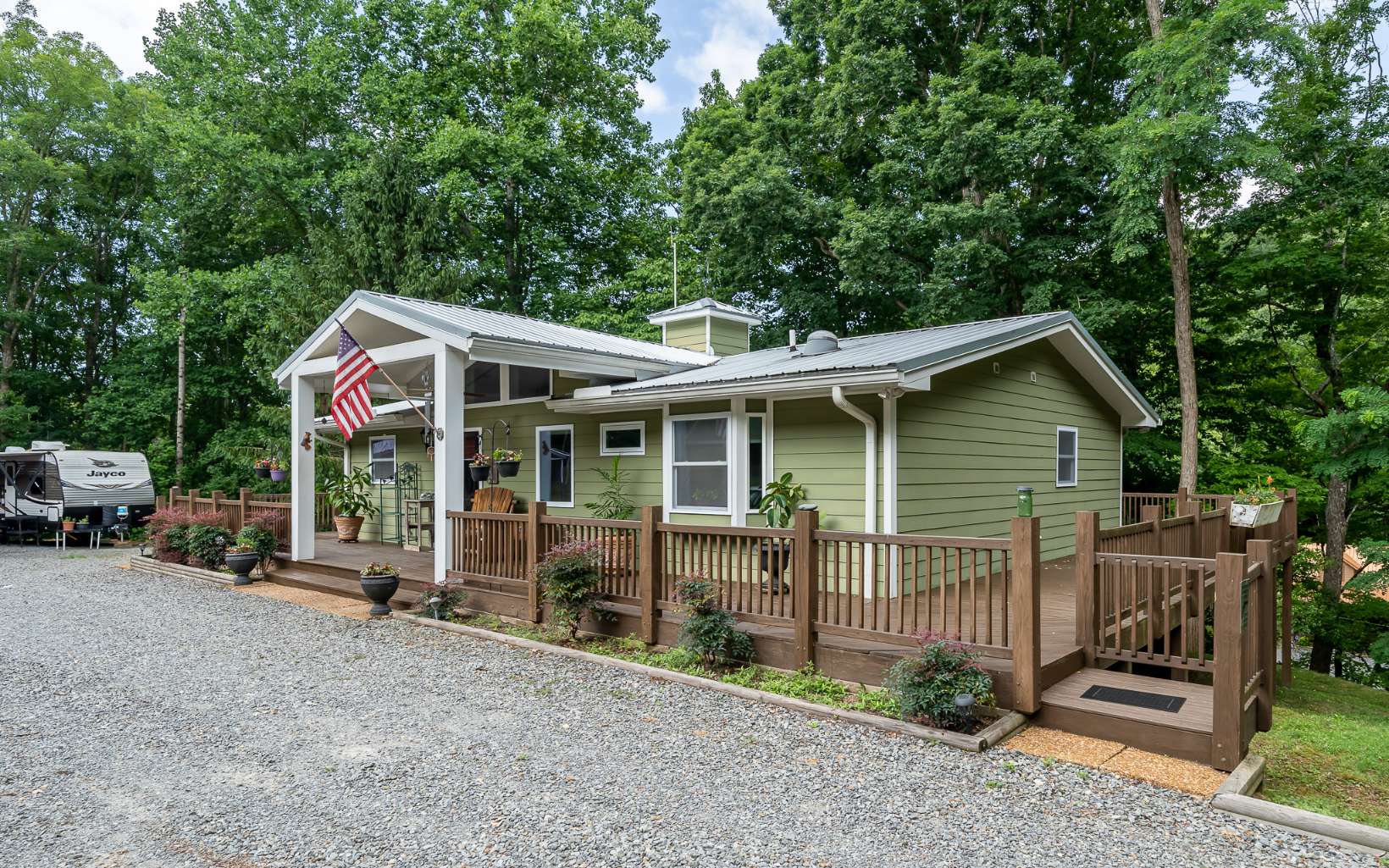 994 Stover Creek Cove Blue Ridge, GA 30513 - Photo 4 of 52 Additional View