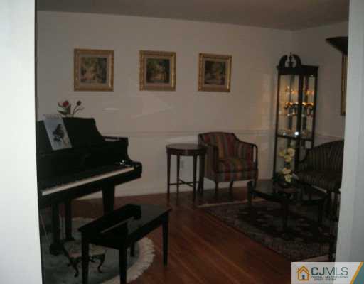 377 Rahway Road Edison, NJ 08820 - Photo 5 of 8 Gallery Image 5