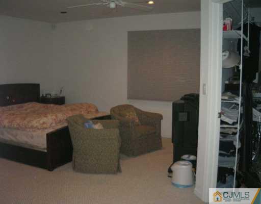 377 Rahway Road Edison, NJ 08820 - Photo 7 of 8 Gallery Image 7