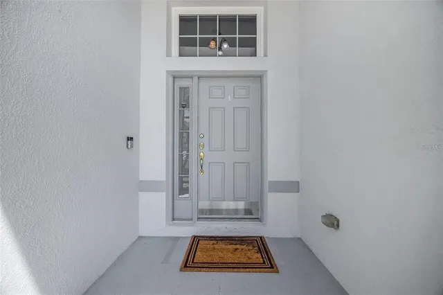 $2,500 | 5124 Clover Mist Drive, Apollo Beach, FL 33572