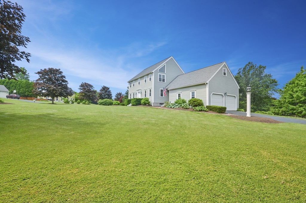 6 Apple Ridge Road Sutton, MA 01590 - Photo 2 of 29 Gallery Image 2