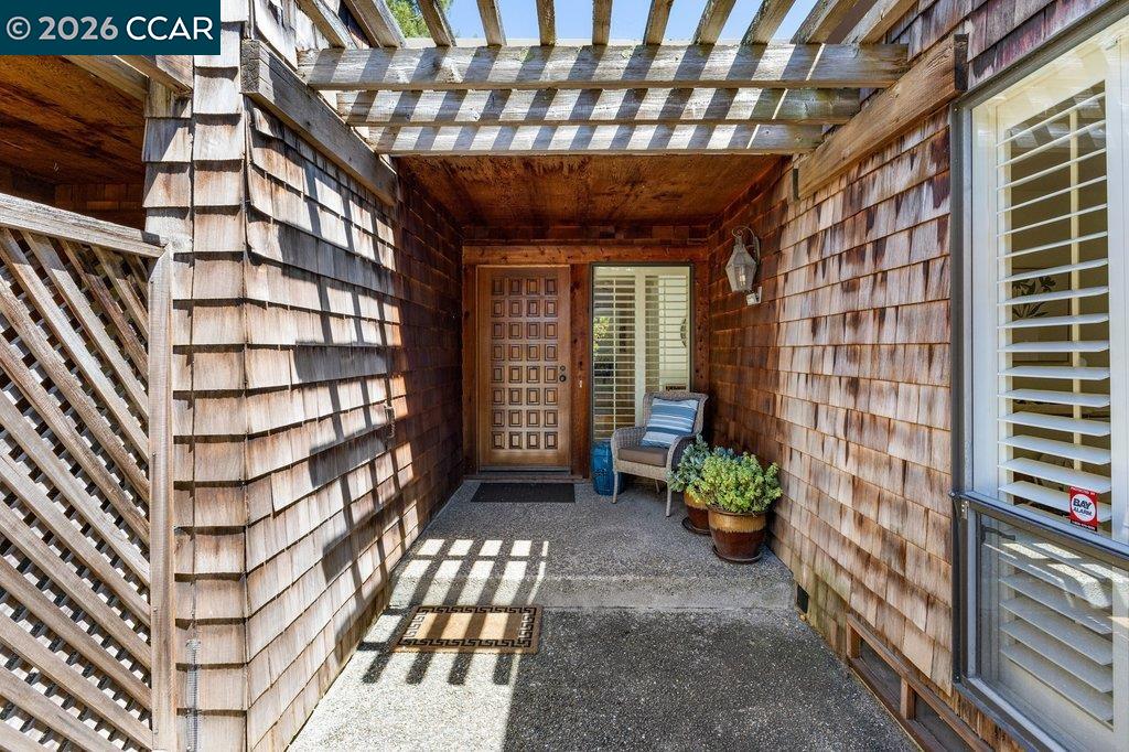 203 Village Gate Road Orinda, CA 94563 - Photo 2 of 36