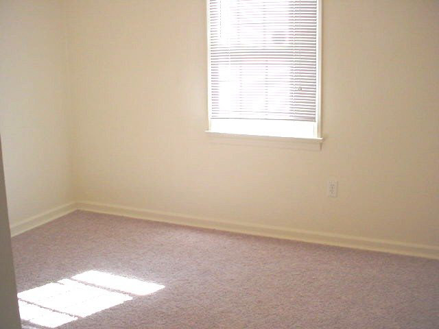 614 North Claypool Road Muncie, IN 47303 - Photo 6 of 9