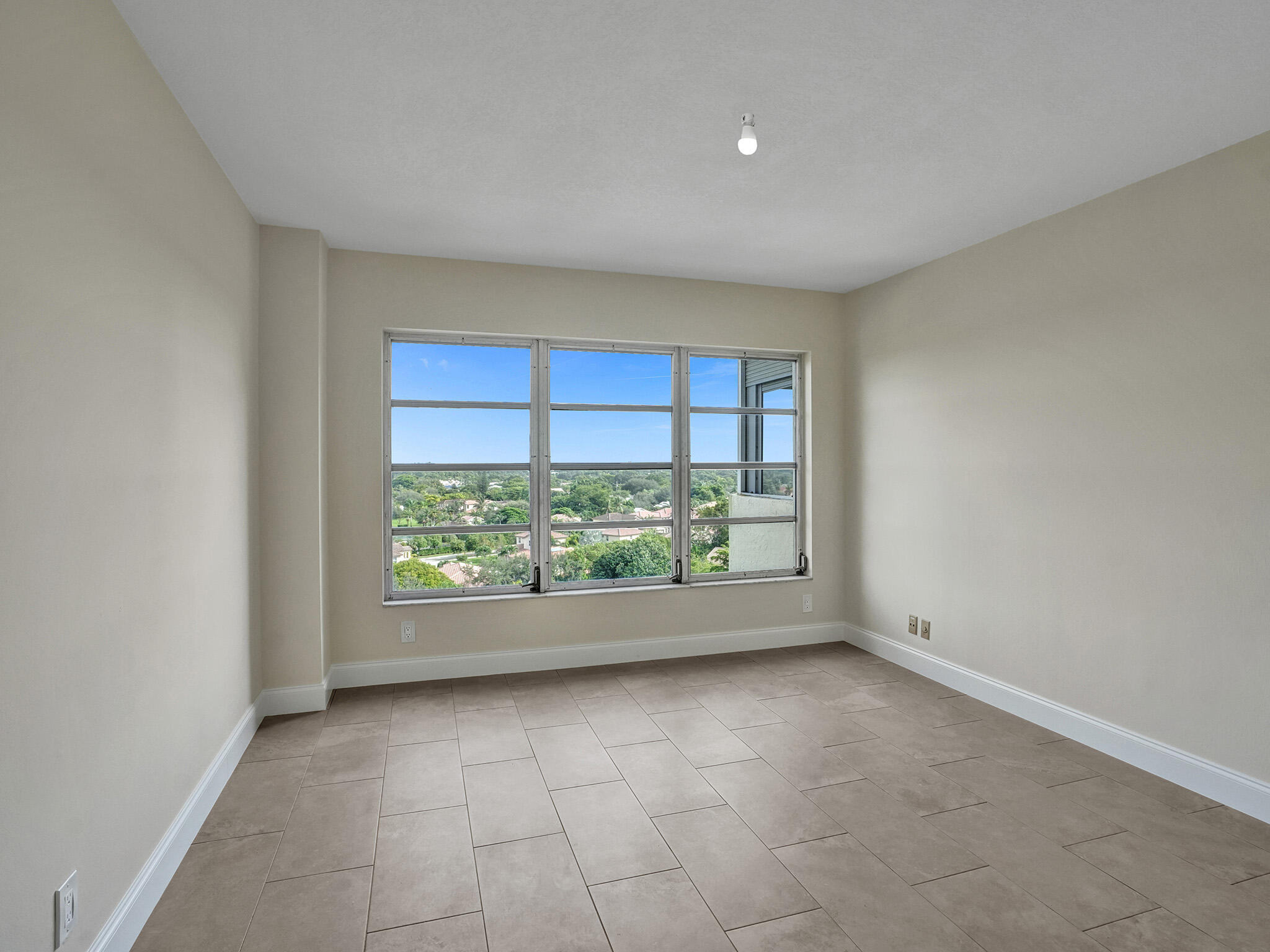 10777 West Sample Road, Unit 1008 Coral Springs, FL 33065 - Photo 34 of 43 DSC03510