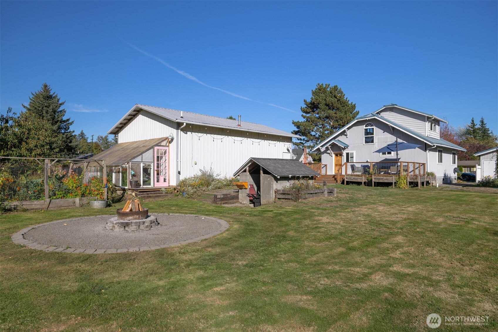 3895 Bancroft Road Bellingham, WA 98225 - Photo 24 of 40