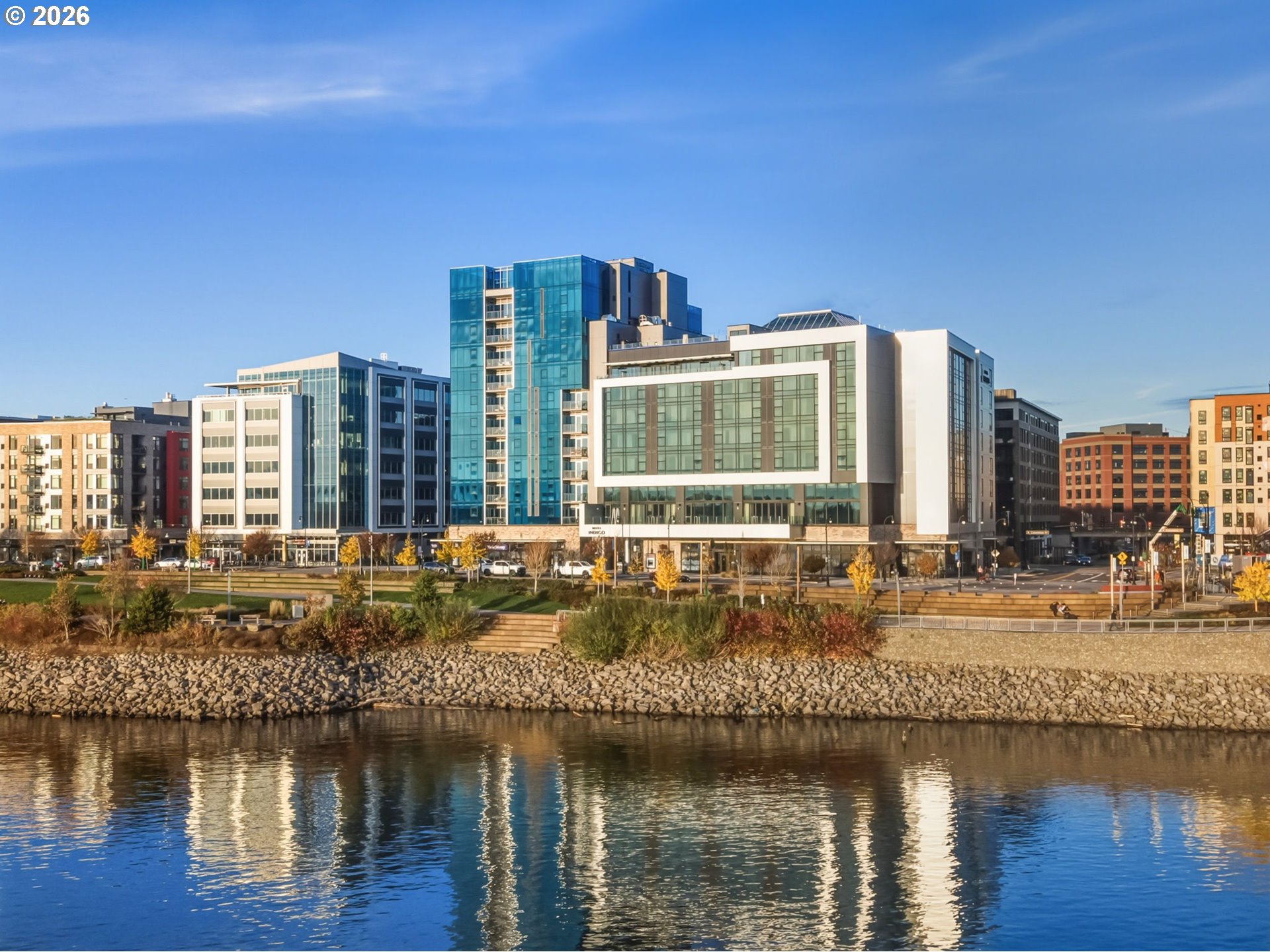 590 Waterfront Way, Unit 603 Vancouver, WA 98660 - Photo 2 of 43