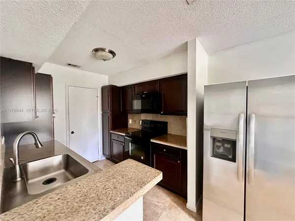$2,100 | 815 West Boynton Beach Boulevard, Unit 11202, Boynton Beach, FL 33426