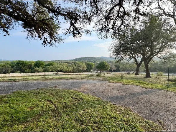 $639,000 | 135 Walnut Grove Road, Boerne, TX 78006