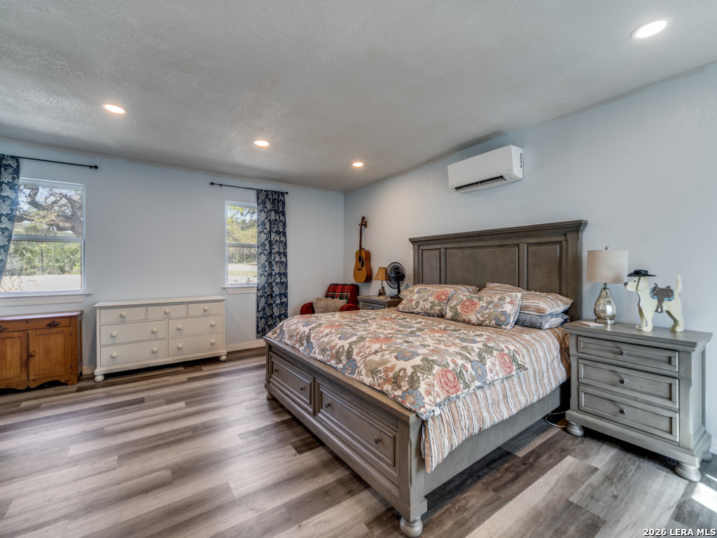 135 Walnut Grove Road Boerne, TX 78006 - Photo 18 of 32