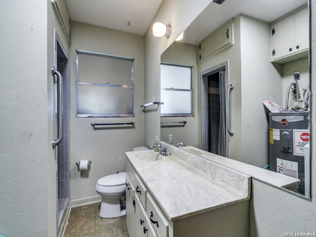 135 Walnut Grove Road Boerne, TX 78006 - Photo 19 of 32