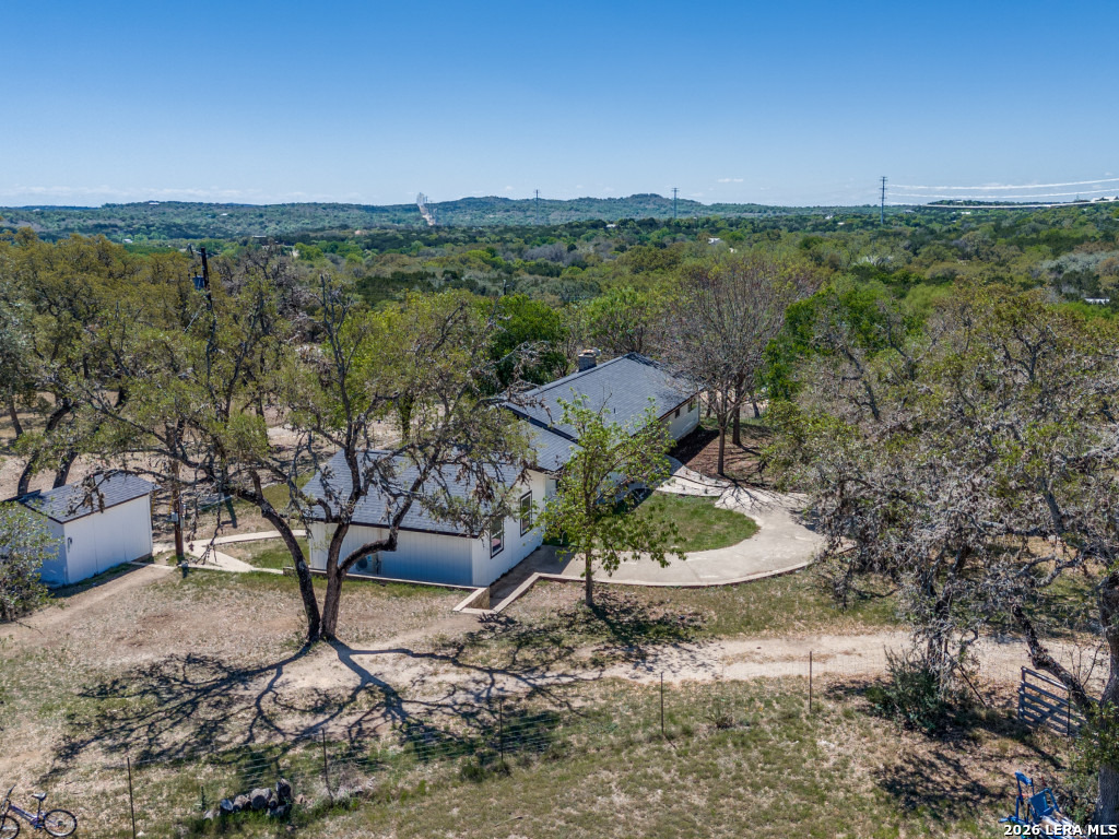 135 Walnut Grove Road Boerne, TX 78006 - Photo 2 of 32