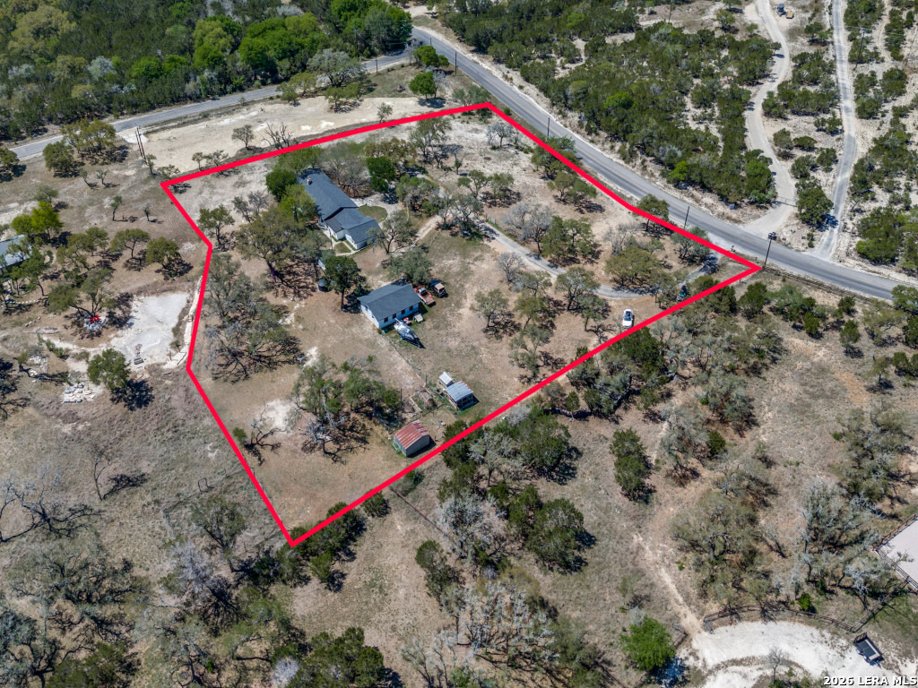 135 Walnut Grove Road Boerne, TX 78006 - Photo 2 of 41
