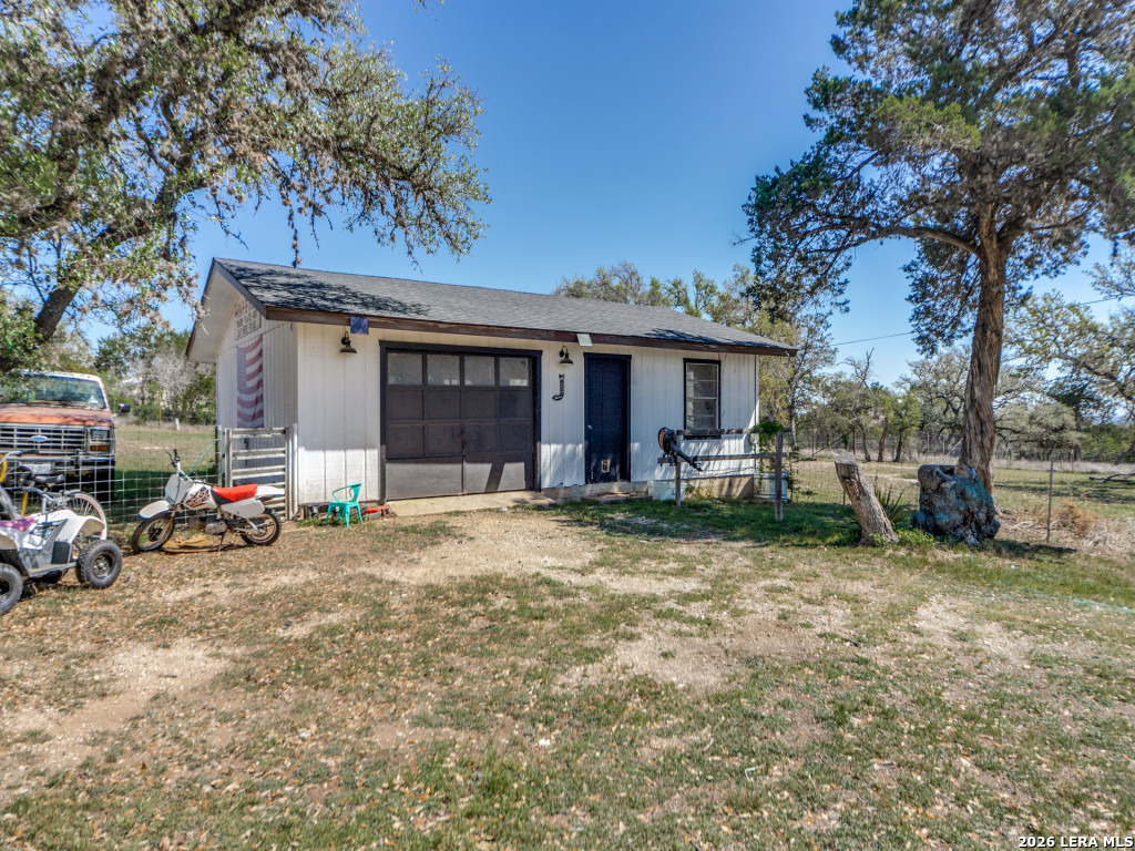 135 Walnut Grove Road Boerne, TX 78006 - Photo 26 of 32