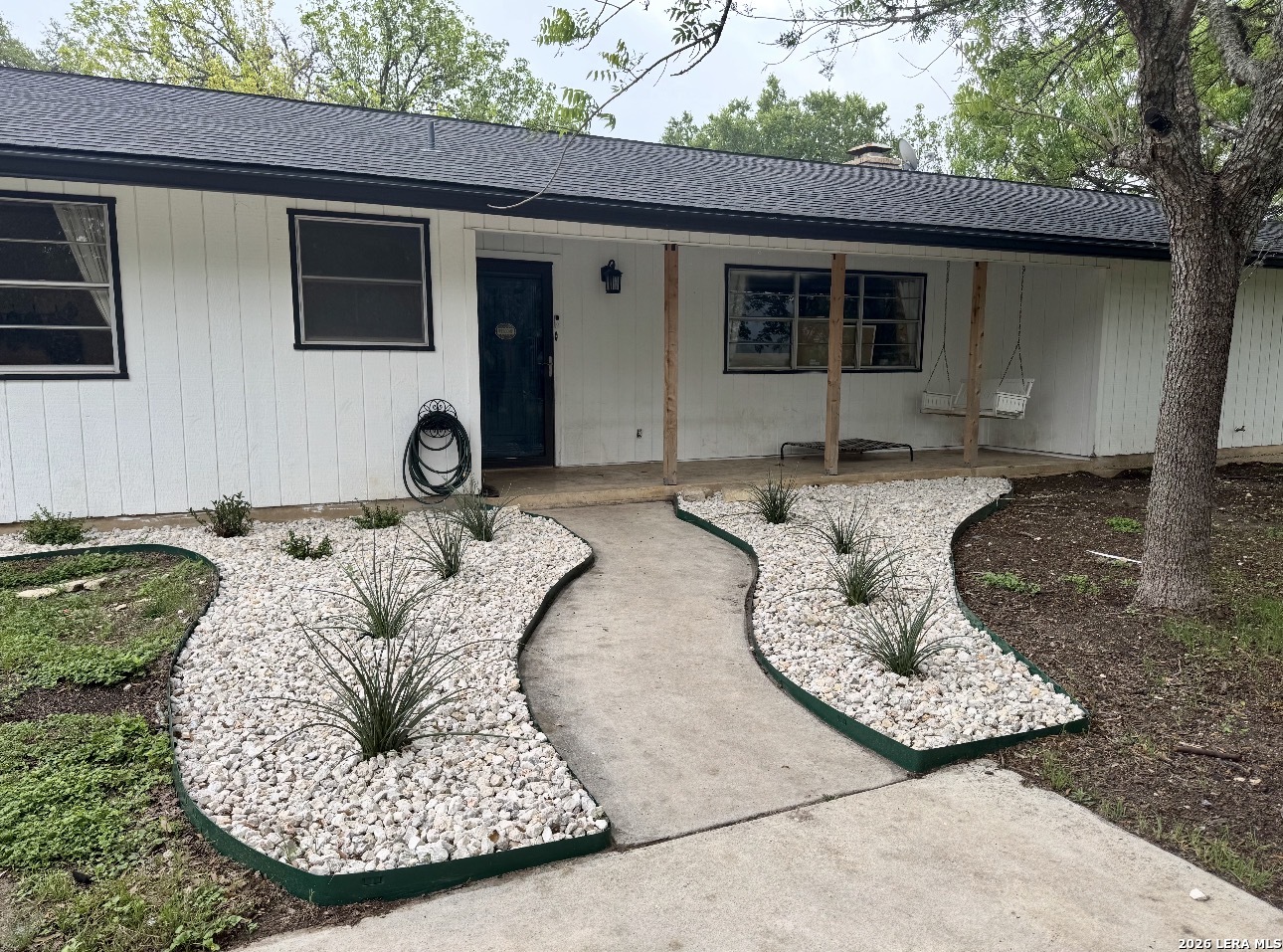 135 Walnut Grove Road Boerne, TX 78006 - Photo 3 of 41