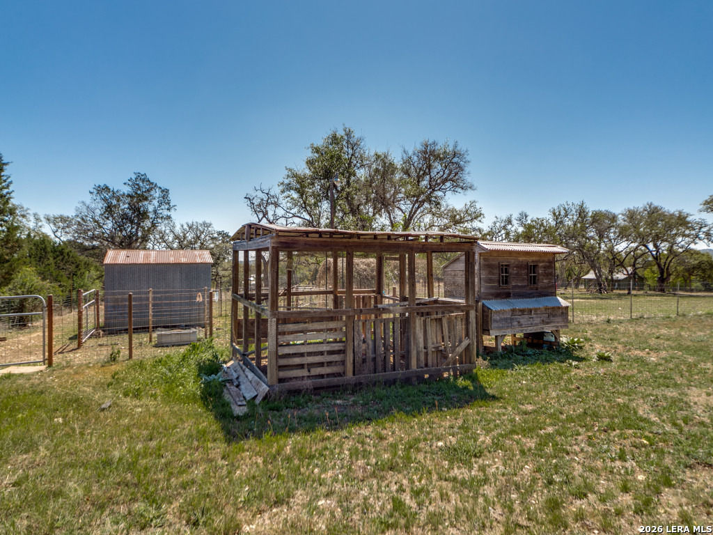 135 Walnut Grove Road Boerne, TX 78006 - Photo 36 of 41