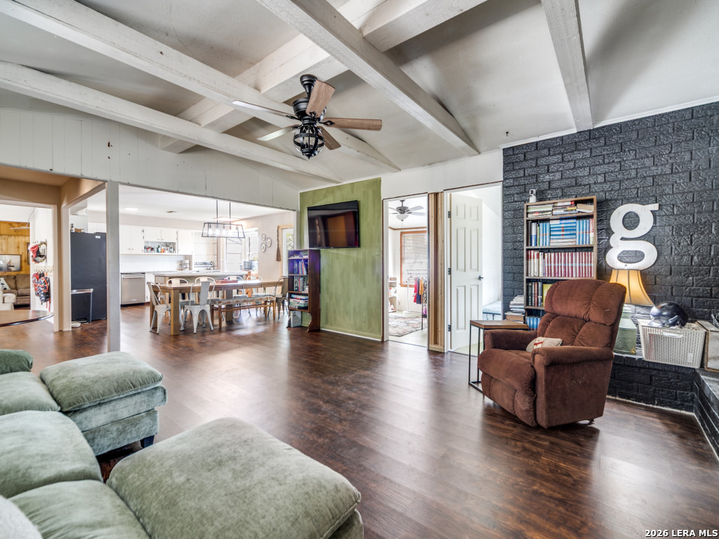 135 Walnut Grove Road Boerne, TX 78006 - Photo 10 of 32