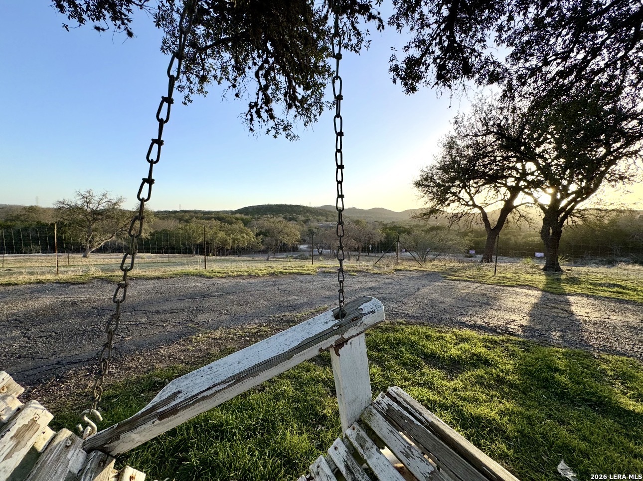 135 Walnut Grove Road Boerne, TX 78006 - Photo 10 of 41