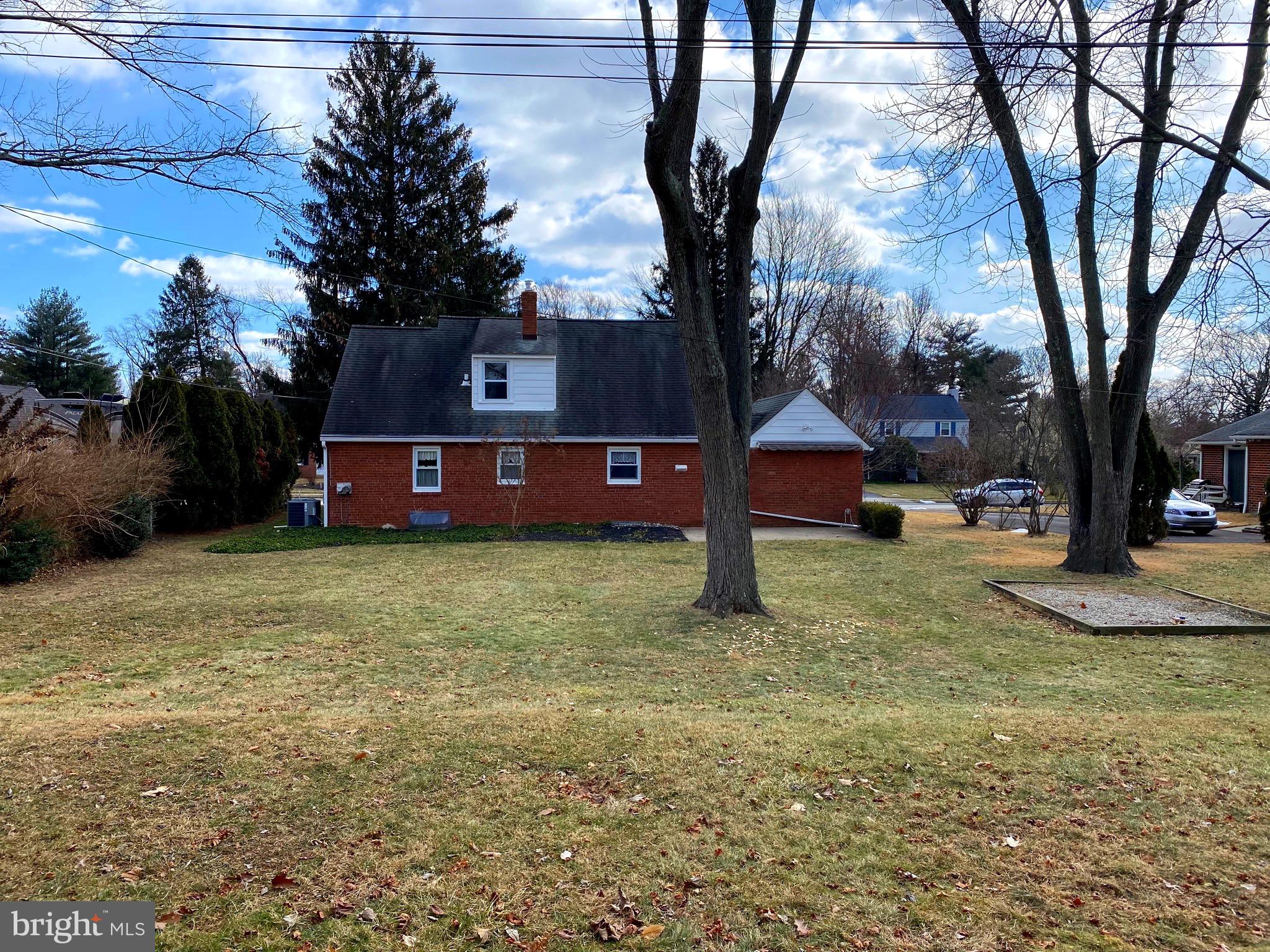 314 Lewis Road Broomall, PA 19008 - Photo 42 of 47 Huge backyard!