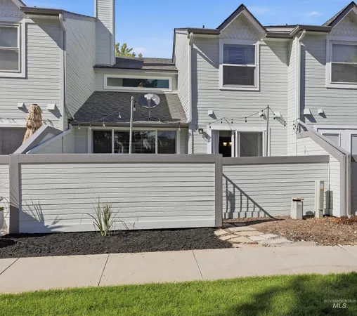 $345,000 | 8453 West Cascade Lane, Boise, ID 83704