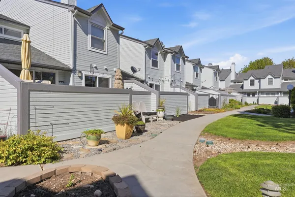 $345,000 | 8453 West Cascade Lane, Boise, ID 83704