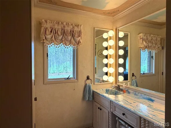 $725,000 | 17466 Lageman Lane, Brighton, IL 62012