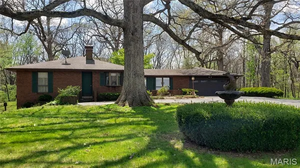 $725,000 | 17466 Lageman Lane, Brighton, IL 62012