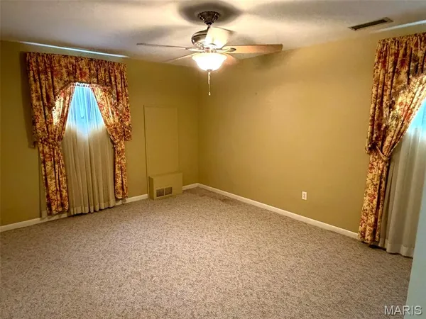 $725,000 | 17466 Lageman Lane, Brighton, IL 62012