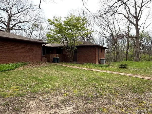 $725,000 | 17466 Lageman Lane, Brighton, IL 62012