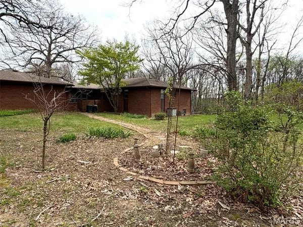 $725,000 | 17466 Lageman Lane, Brighton, IL 62012