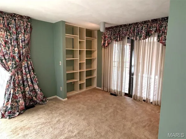 $725,000 | 17466 Lageman Lane, Brighton, IL 62012