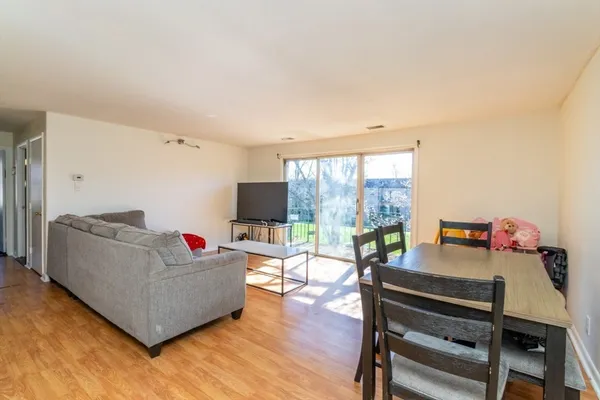 $250,000 | 100 Oak Lane, Unit 12, Brockton, MA 02301